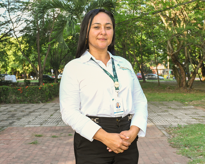 Flor_Angela_Cuevas_Jefe_de_Oficina_Atencion_al_Ciudadano_atencionalciudadanounitropico.edu.co.png